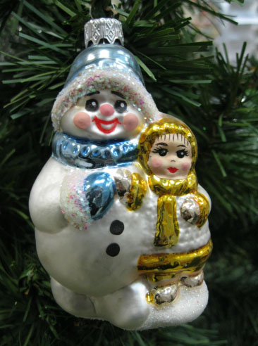 Елочное украшение Снеговик с девочкой в упаковке  10см